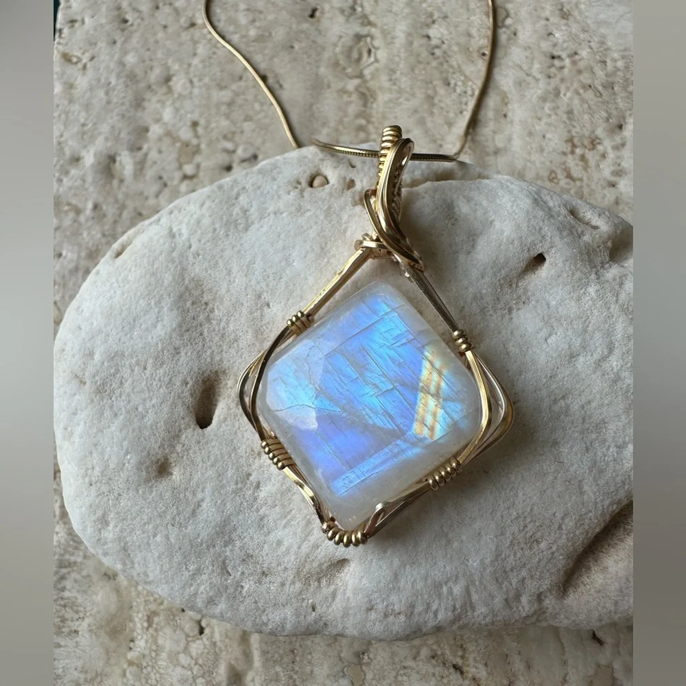 Diamond Shaped Rainbow Moonstone